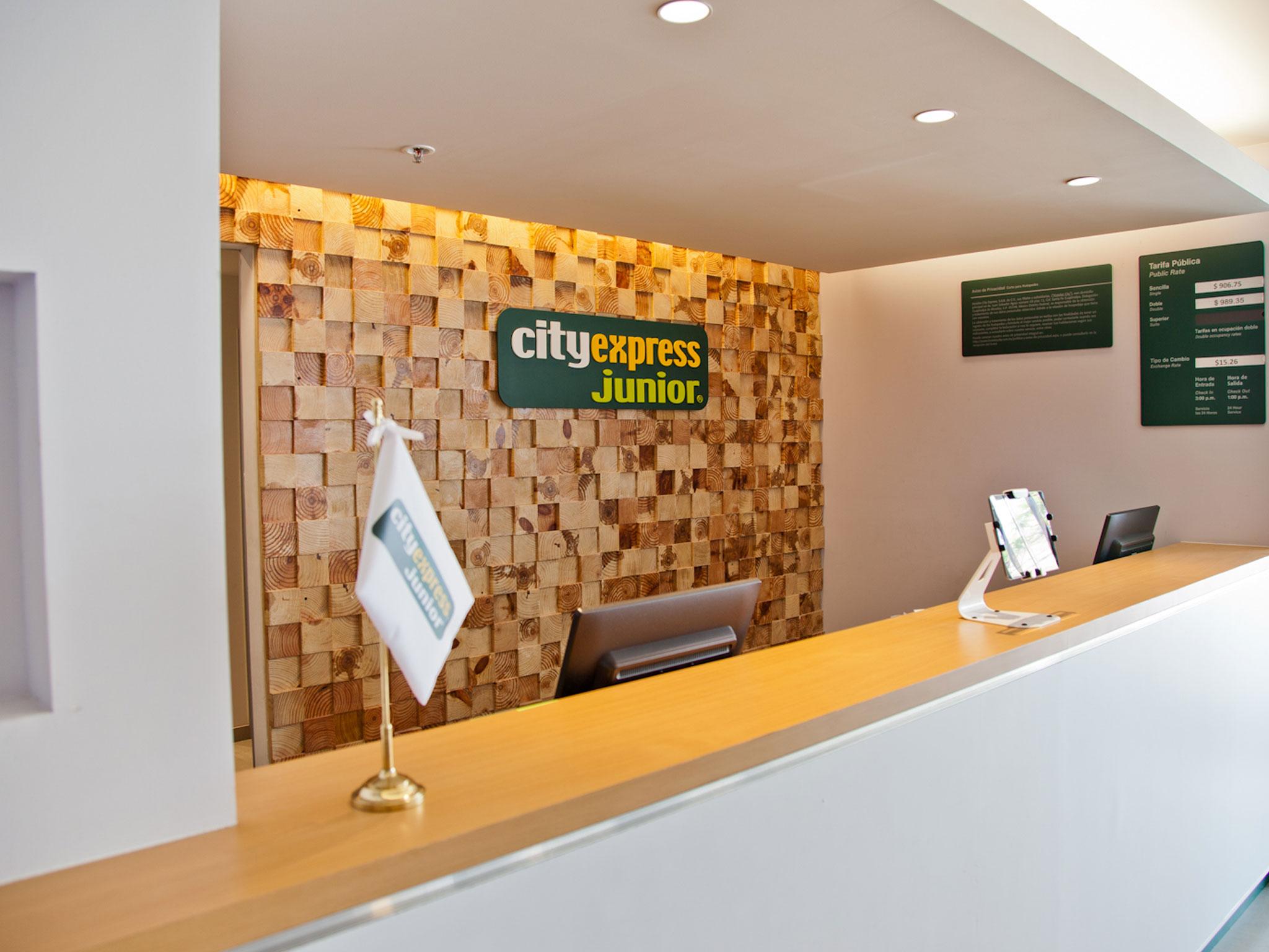 City Express Junior By Marriott Puebla Angelopolis Ngoại thất bức ảnh